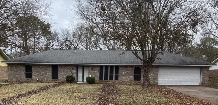 2910 Longwood Drive Jackson, MS 39212