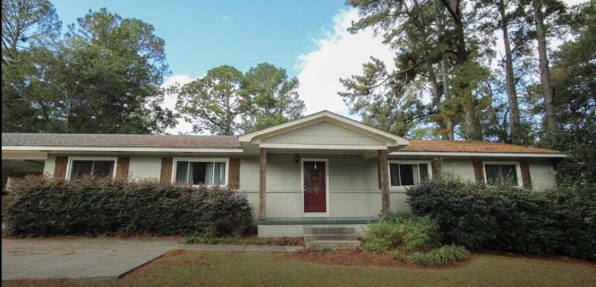 4179 Ridgewood Road, Jackson, MS