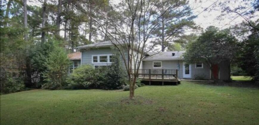 4179 Ridgewood Road, Jackson, MS
